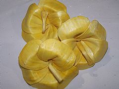 1 X POT POURRI 9.5 CM BUTTERCUP YELLOW HIBISCUS FRANIPANI SPECIAL FRAGRANCE